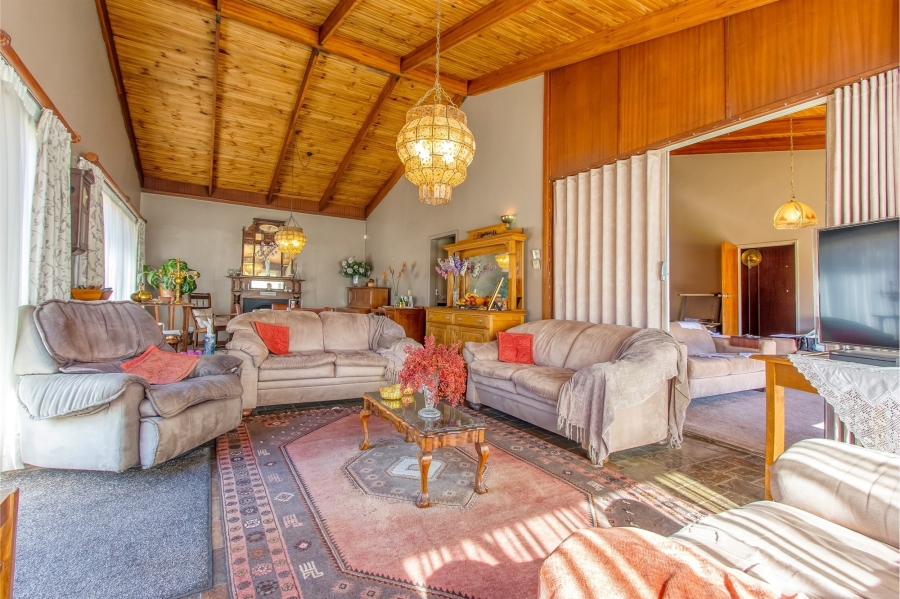 4 Bedroom Property for Sale in Harrismith Free State